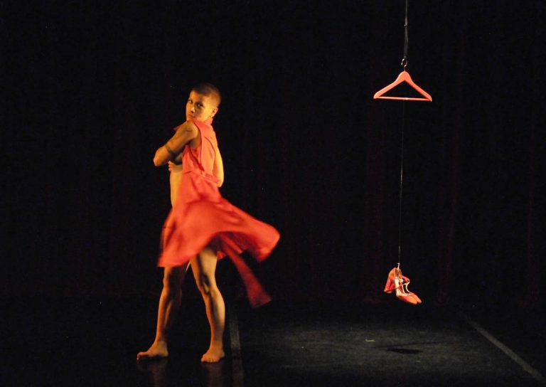 Mujer - Proyectos Escénicos1