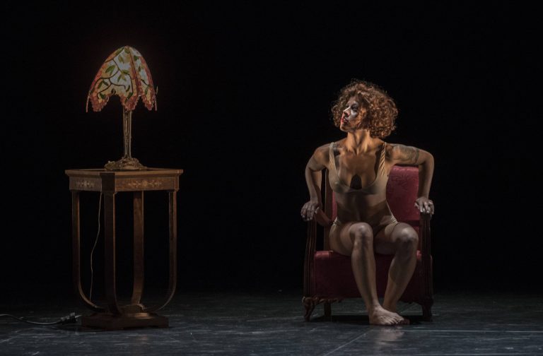 Mujer - Proyectos Escénicos2